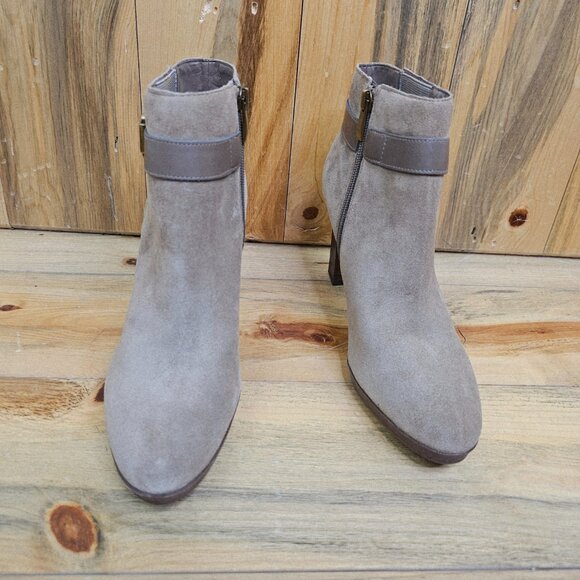 Franco Sarto Idrina Suede Ankle Boots Size 8 - Picture 2 of 6